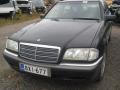 Kuva 1: Mercedes-Benz C 180 2.5td 1999