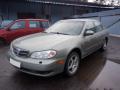 Kuva 1: Nissan Maxima A33 4D Sedan 2.0i QX MT5 2001