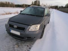 Toyota Avensis 2.2 D-CAT farm. -05