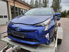 Toyota Prius (XW50)