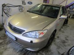 Toyota Camry 2.4 -02