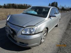 Toyota Avensis 2.0 sedan -04