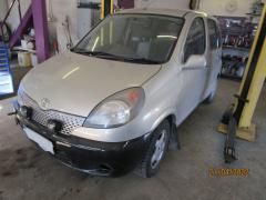 Toyota Yaris Verso 1.3 -01