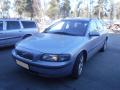 Kuva 1: Volvo V70 Mk2 5D STW 2.5TDI MT5 2000