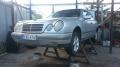 Kuva 1: Mercedes-Benz E 290TD hopea sedan -96 1996