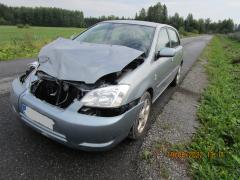 Toyota Corolla 1.6 VVT-i HB -03