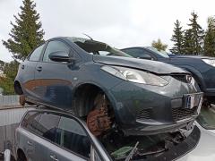 Mazda 2 1,3 harmaa