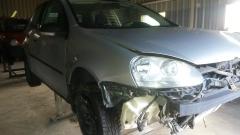 Volkswagen Golf V 1,6 FSI -07 3-ovinen hopea