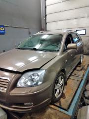Toyota Avensis farmari 2.0 D-4D -03