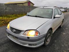 Toyota Avensis 1.8 VVT-i sedan -01