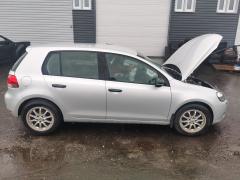 Volkswagen Golf VI
