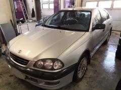 Toyota Avensis 1.6 sedan -00