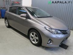 Toyota Auris 1.4 D-4D 5/HB