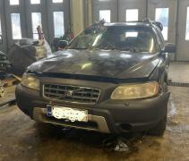 Volvo XC70 Farmari (AC) 4ov 2401cm3 A