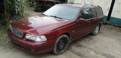 Volvo V70 2.4 aut. farmari -00 punainen