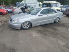 Mercedes-Benz S320
