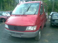 Mercedes-Benz Sprinter 212D lyhyt