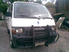 Toyota Hiace 2,4D 4x4 -91 lyhyt
