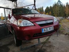 Suzuki Liana 1,6 -02 punainen farmari