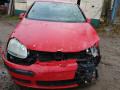 Kuva 1: Volkswagen Golf V 1,6 -06 5-ov. HB punainen 2006