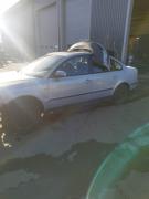 Volkswagen Passat SYNCRO 2.3-3B-4X4/270 sedan -99