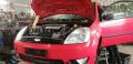 Kuva 1: Ford Fiesta 1,4 -04 3-ov HB punainen 2004