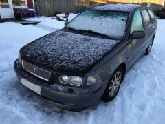 Volvo V40 2.0T -04