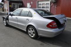 Mercedes-Benz E 200 (w211) 2003 4D E 220CDI