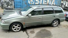 Toyota Avensis 2.0 D-4D farmari -02