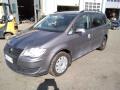 Kuva 1: Volkswagen Touran 1.4 TSI Trend -07 2007