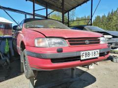 Toyota Carina E 1,6 -94 punainen sedan japan malli