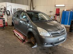 Toyota 5D Corolla Verso MPV 2.2 D-4D-AUR10L-GRFEXW/275