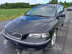 Volvo V70 2.4 farm. -02