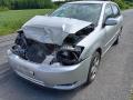 Kuva 1: Toyota Corolla 1.6 VVT-i  HB-04 2004