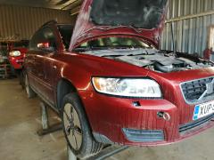 Volvo V50 1,6 D -09 punainen