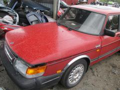 Saab 900