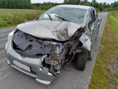 Toyota Avensis 1.8 sedan -09
