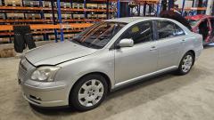 TOYOTA AVENSIS Sedan 2.0 D-4D