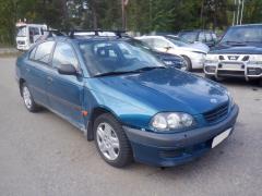 Toyota Avensis T22 Pre-Facelift 4D Sedan 1.6i MT5 Terra