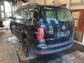 Kuva 1: Volkswagen Touran 1.4 -08 2008