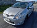 Kuva 1: Toyota Auris 1.6 -10 2010