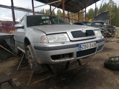 Skoda Octavia 2,0 -03 hopea farmari
