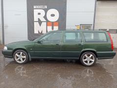 Volvo V70 2.4