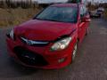 Kuva 1: Hyundai i30 1.6 CRDi -12 2012