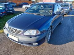 Toyota Avensis 2.0VVT-i sedan -02