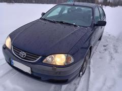 Toyota Avensis 1.6 VVT-i sedan -01