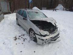 Mercedes-Benz C 220CDI 2.2 -05 farmari hopea