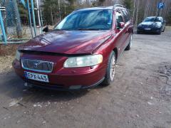 Volvo V70 2,4 BIOFUEL Be/CNG -06 punainen ei kolaria