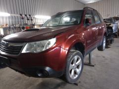 Subaru Forester SH 2,0 tdi -09 punainen