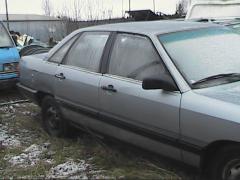 Audi 100 4d sedan 2.2e